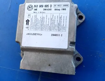 Modul airbag - Volkswagen Golf 5 generation [2003 - 2009] Hatchback 5-doors 1.6 FSI MT (115 hp)