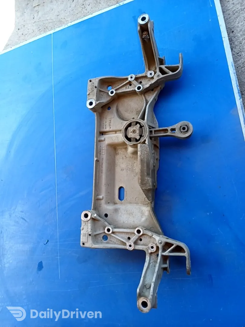 Cadru motor - Volkswagen Golf 5 generation [2003 - 2009] Hatchback 5-doors 1.6 FSI MT (115 hp)