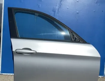 Ușă față - Culoare: Gri, Parte montare: Dreapta față - BMW 3 Series E90-E93 [2004 - 2010] Sedan 320i MT (150 hp)