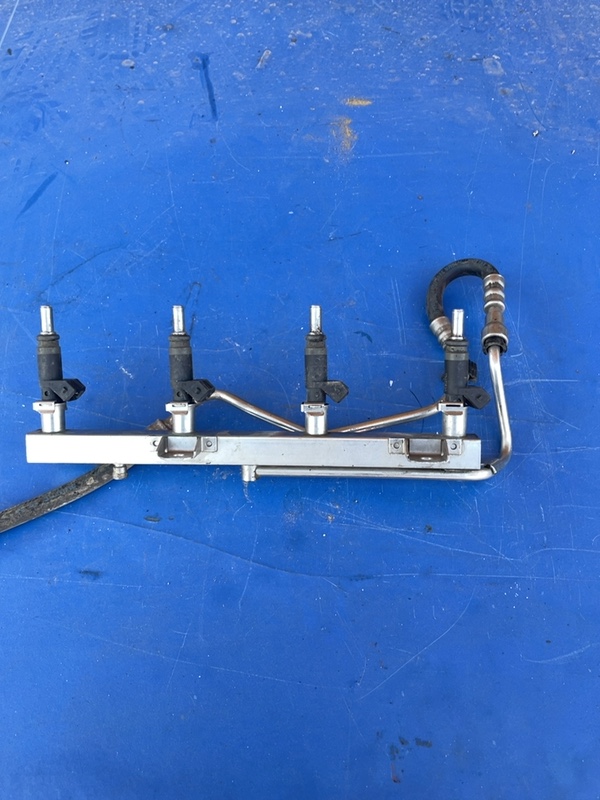 Injector - BMW 3 Series E90-E93 [2004 - 2010] Sedan 320i MT (150 hp)