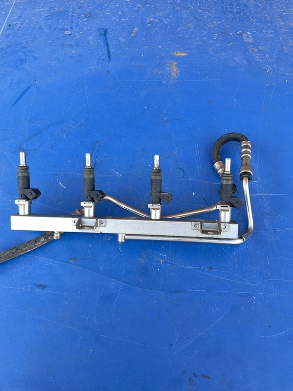 Injector - BMW 3 Series E90-E93 [2004 - 2010] Sedan 320i MT (150 hp)