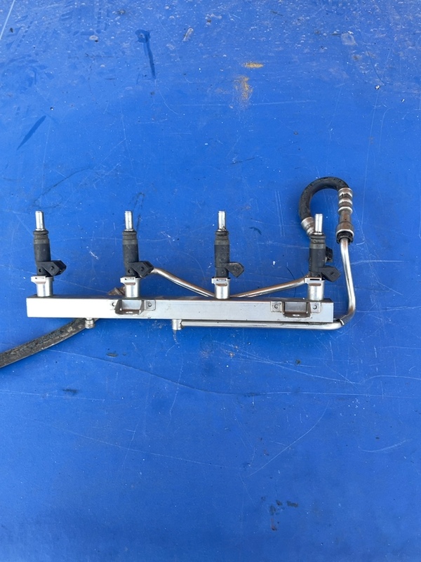 Injector - BMW 3 Series E90-E93 [2004 - 2010] Sedan 320i MT (150 hp)