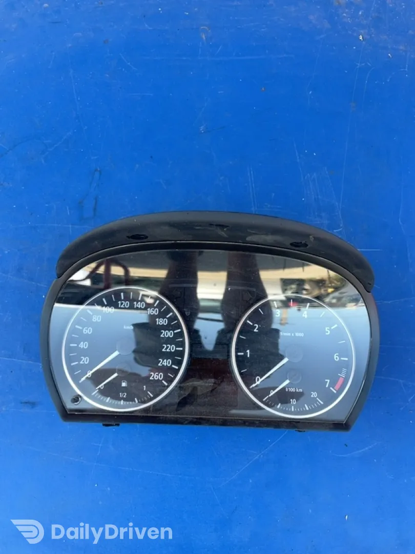 Ceas bord - BMW 3 Series E90-E93 [2004 - 2010] Sedan 320i MT (150 hp)