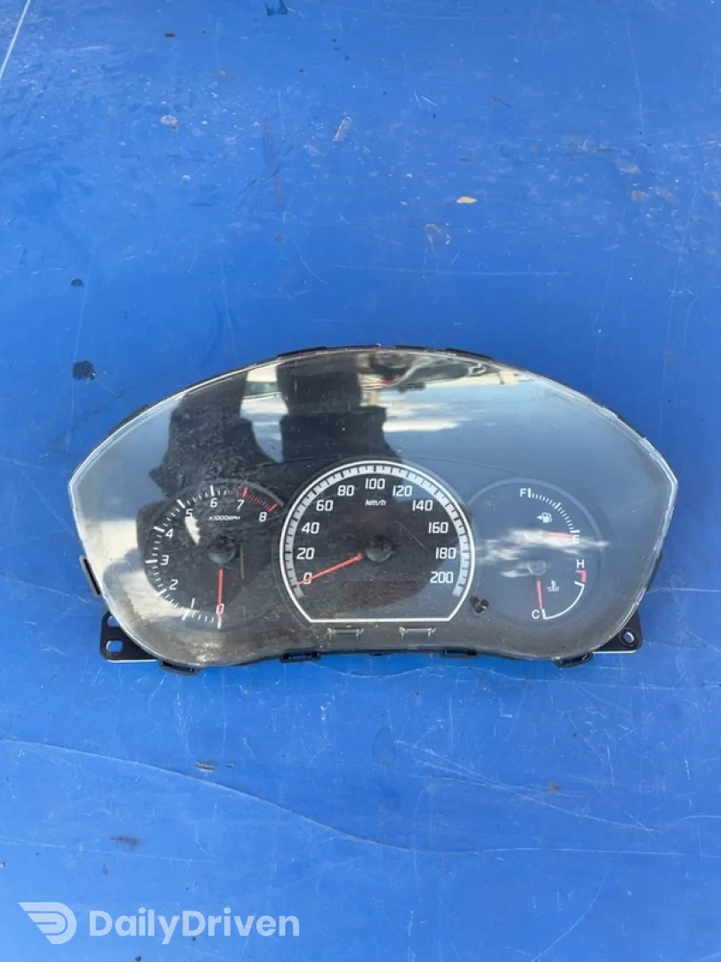 Ceas bord - Suzuki Swift 3 generation [2004 - 2010] Hatchback 5-doors 1.3 AT (92 hp)