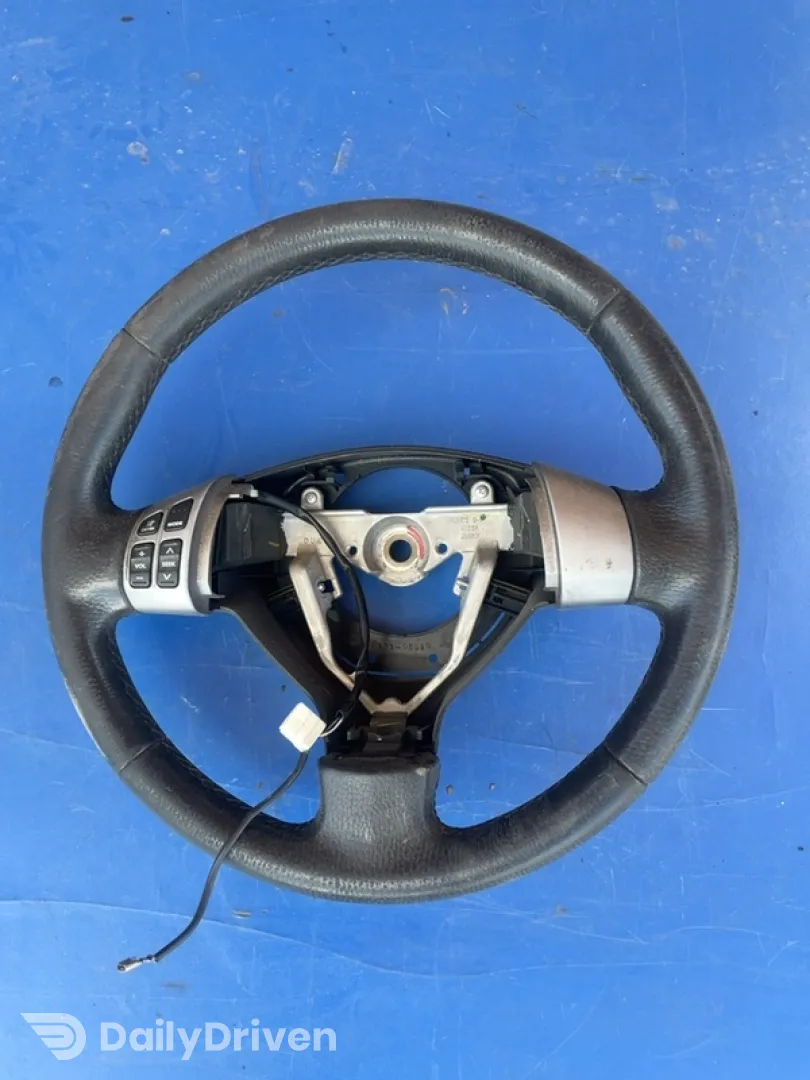 Volan - Suzuki Swift 3 generation [2004 - 2010] Hatchback 5-doors 1.3 AT (92 hp)