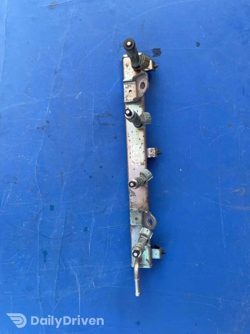 Injector - Suzuki Swift 3 generation [2004 - 2010] Hatchback 5-doors 1.3 AT (92 hp)