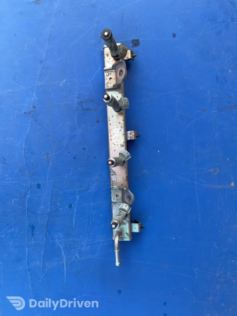 Injector - Suzuki Swift 3 generation [2004 - 2010] Hatchback 5-doors 1.3 AT (92 hp)