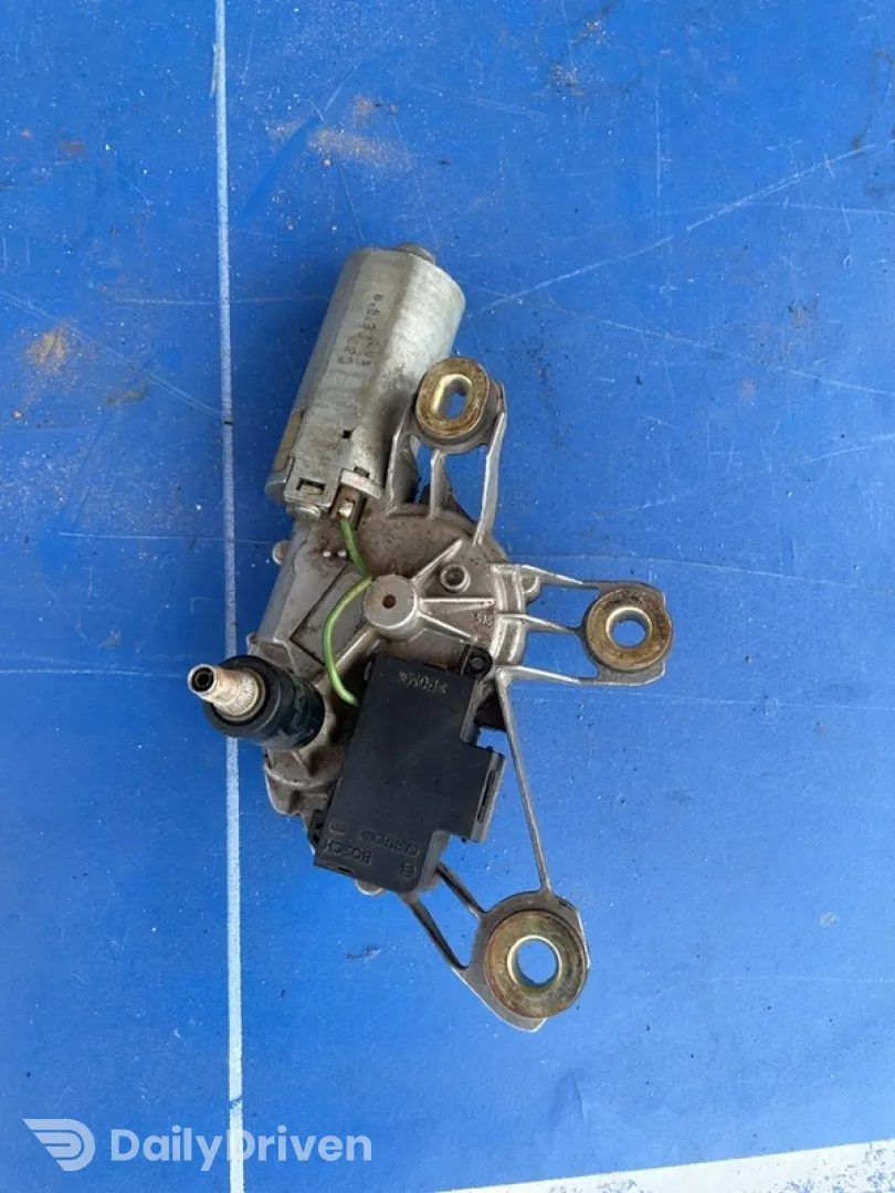 Motoraș stergătoare - Parte montare: Spate - Volkswagen Golf 4 generation [1997 - 2006] Hatchback 5-doors 1.4 MT (75 hp)