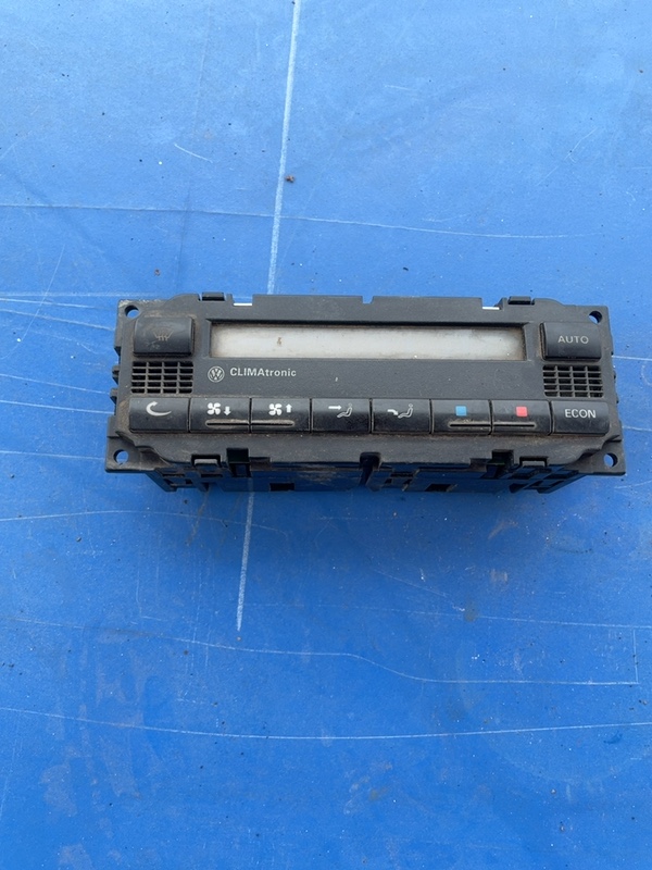 Climatronic - Volkswagen Golf 4 generation [1997 - 2006]
