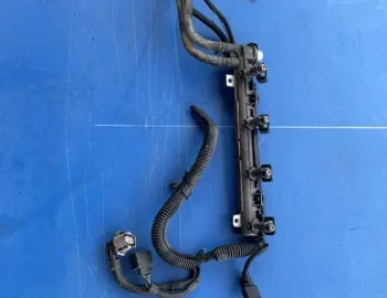 Rampă injectoare - Combustibil: Benzină - Volkswagen Golf 4 generation [1997 - 2006] Hatchback 5-doors 1.4 MT (75 hp)