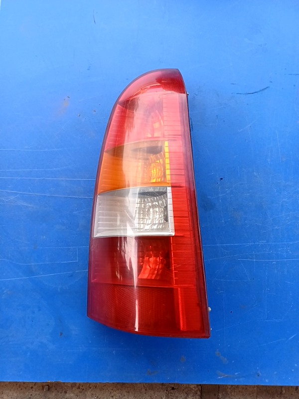 Lampă spate - Parte montare: Dreapta, Varianta: Wagon - Opel Astra G [1998 - 2009] wagon 5-doors 2.0 DTI MT (101 hp)