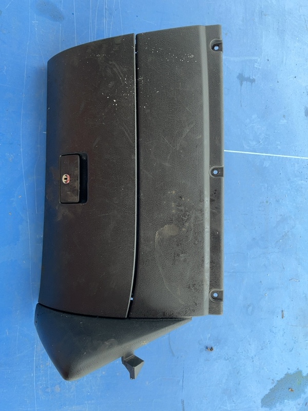 Torpedou - Culoare: Negru - Volkswagen Golf 4 generation [1997 - 2006]