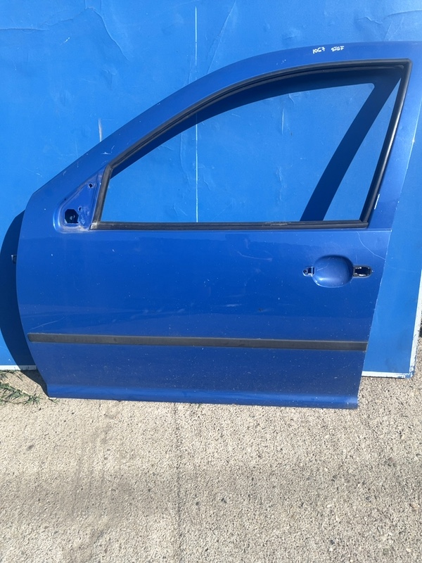 Ușă față - Culoare: Albastru, Parte montare: Stânga față - Volkswagen Golf 4 generation [1997 - 2006] Hatchback 5-doors 1.4 MT (75 hp)