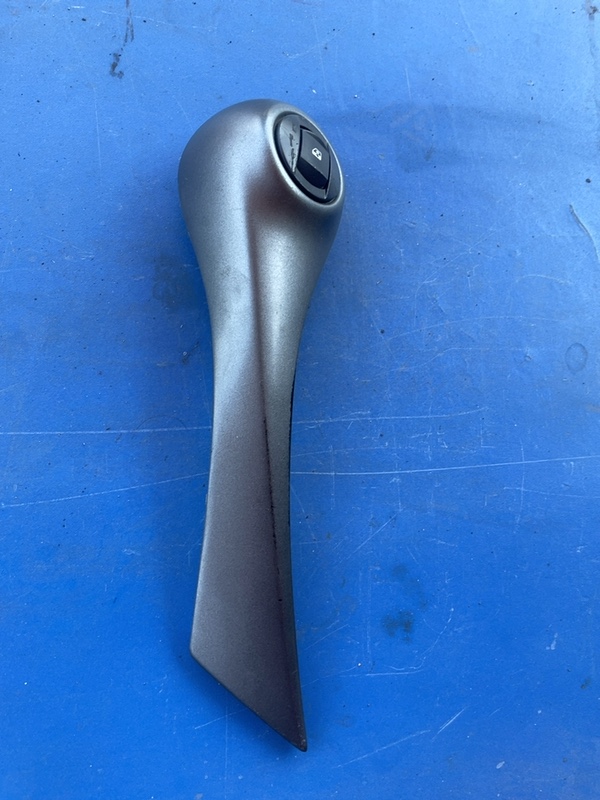 Buton ridicare geam - Parte montare: Dreapta față - Renault Megane 2 generation [2002 - 2006] Sedan 1.6 MT (113 hp)