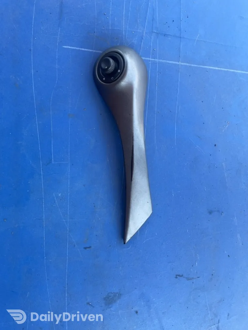 Buton reglaj oglinzi - Renault Megane 2 generation [2002 - 2006] Sedan 1.6 MT (113 hp)