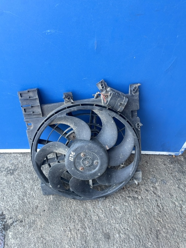 Ventilator climă - Opel Zafira B [2005 - 2010] Minivan 5-doors 1.9 CDTI MT (150 hp)