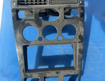 Consolă centrală - Ford Mondeo 3 generation [2000 - 2003] Sedan 2.0 TDCi 5MT (130 hp)