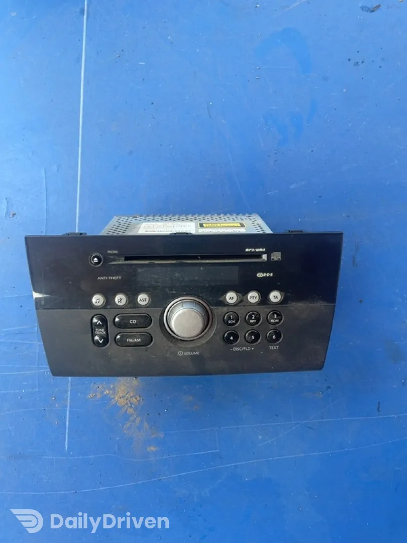 CD Player - Suzuki Swift 3 generation [2004 - 2010] Hatchback 5-doors 1.3 AT (92 hp)