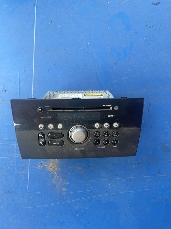 CD Player - Suzuki Swift 3 generation [2004 - 2010] Hatchback 5-doors 1.3 AT (92 hp)
