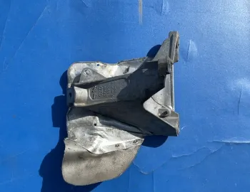 Suport cutie viteze - Audi A4 B6 [2000 - 2005] Sedan 1.6 MT (102 hp)