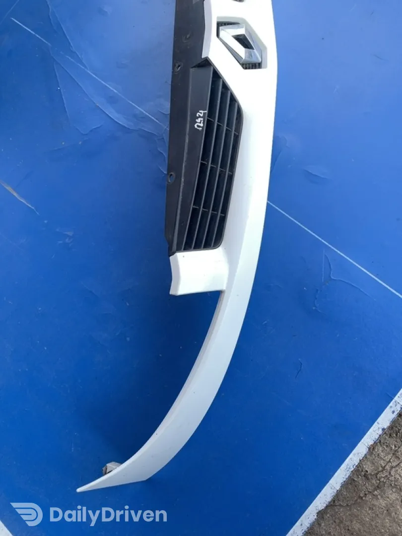Grilă radiator - Renault Kangoo 1 generation [restyling] [2003 - 2009] Van 1.9 MT (65 hp)