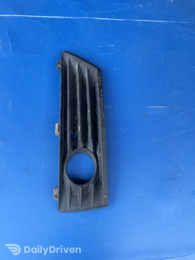 Grilă bară - Parte montare: Stânga - Opel Zafira B [2005 - 2010] Minivan 5-doors 1.9 CDTI MT (150 hp)