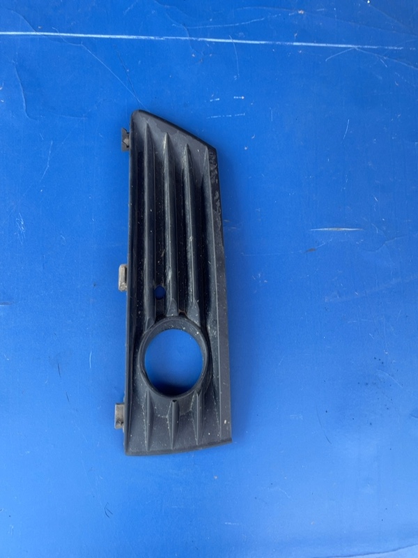Grilă bară - Parte montare: Stânga - Opel Zafira B [2005 - 2010] Minivan 5-doors 1.9 CDTI MT (150 hp)