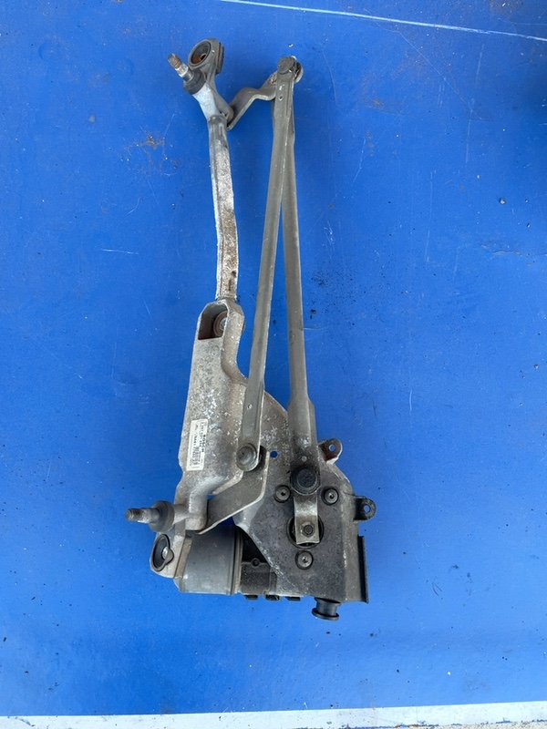 Ansamblu stergător parbriz - Parte montare: Față - Ford Fiesta 6 generation [2008 - 2013] Hatchback 5-doors 1.6TDCi MT (75 hp)