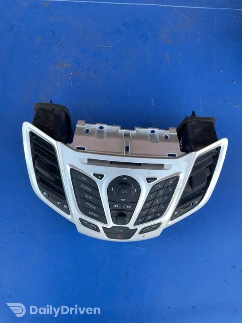 Consolă centrală - Ford Fiesta 6 generation [2008 - 2013] Hatchback 5-doors 1.6TDCi MT (75 hp)