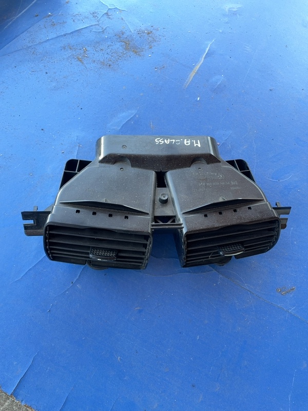 Guri ventilație - Parte montare: Central - Mercedes-Benz A-Class W168 [1997 - 2001]