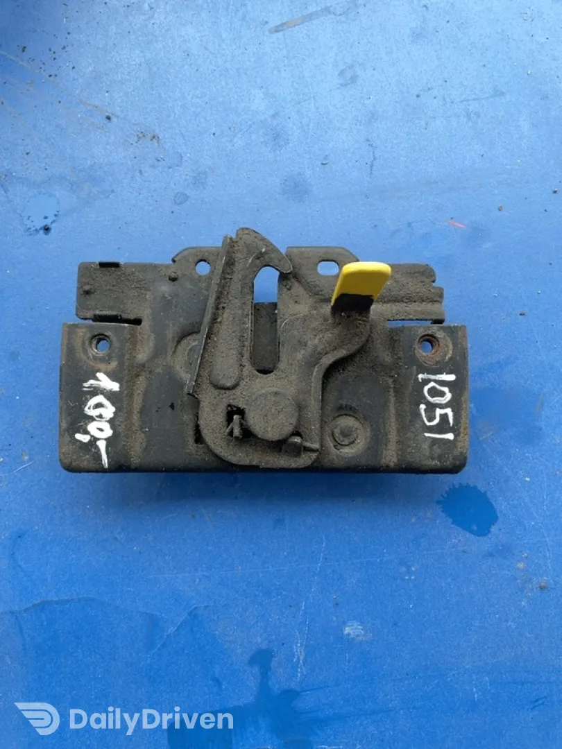 Mecanism inchidere capotă - Ford Fiesta 6 generation [2008 - 2013] Hatchback 5-doors 1.6TDCi MT (75 hp)