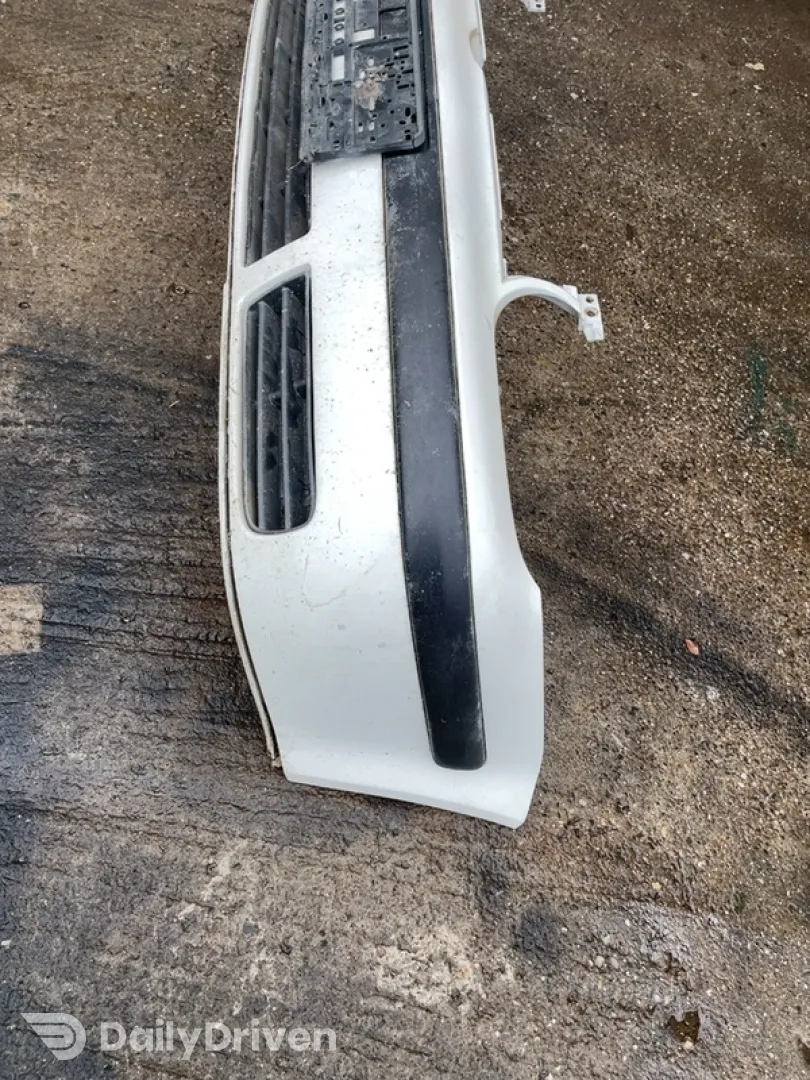 Bară protecție  - Culoare: Alb, Parte montare: Față - Volkswagen Golf 4 generation [1997 - 2006] wagon 1.9 TDI MT (90 hp)