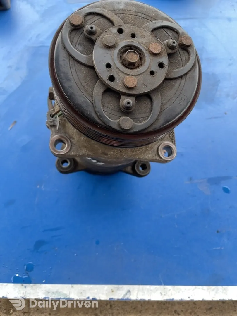 Compresor climă - Volkswagen Golf 4 generation [1997 - 2006] wagon 1.6 MT (105 hp)