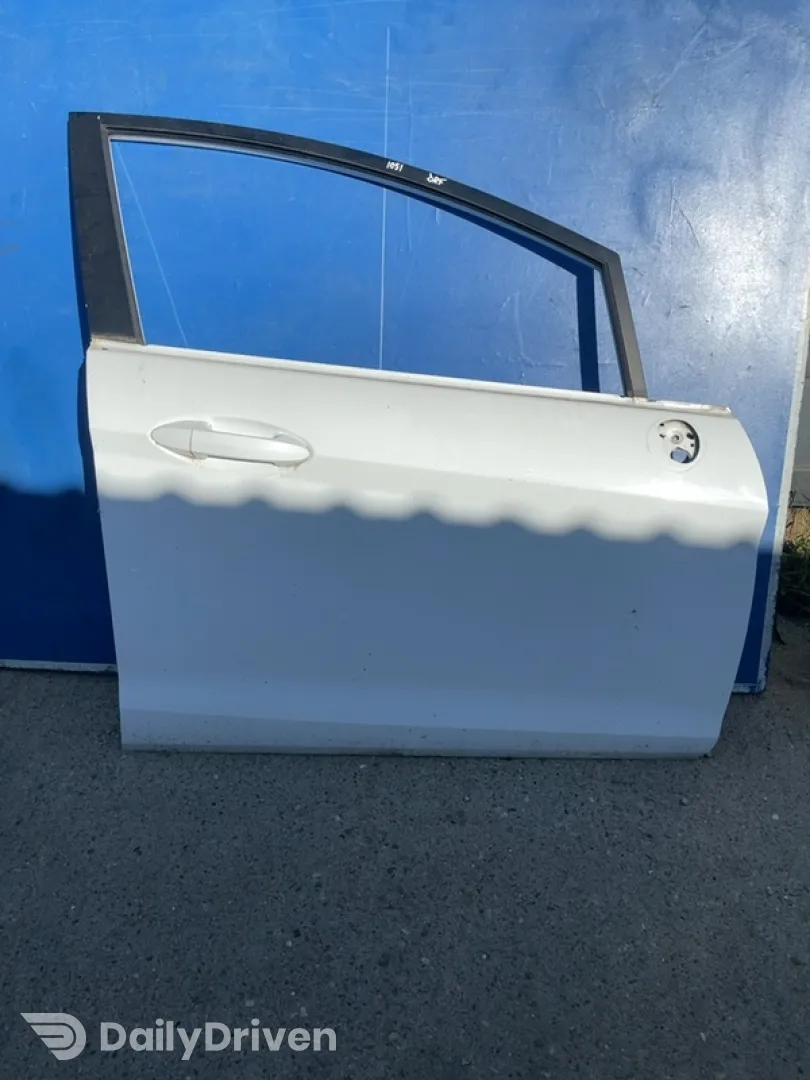 Ușă față - Culoare: Alb, Parte montare: Dreapta - Ford Fiesta 6 generation [2008 - 2013] Hatchback 5-doors 1.6TDCi MT (75 hp)