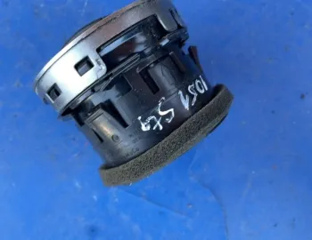 Guri ventilație - Parte montare: Stânga - Ford Fiesta 6 generation [2008 - 2013] Hatchback 5-doors 1.6TDCi MT (75 hp)