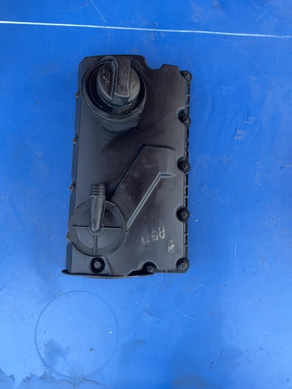 Capac culbutori - Volkswagen Golf 4 generation [1997 - 2006] wagon 1.9 TDI MT (115 hp)