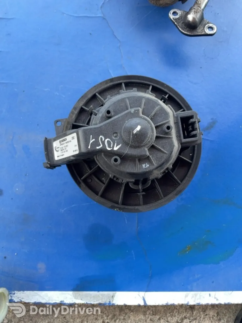 Ventilator habitaclu - Ford Fiesta 6 generation [2008 - 2013] Hatchback 5-doors 1.6TDCi MT (75 hp)