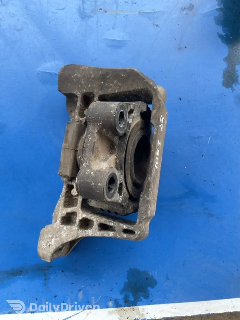 Suport motor - Parte montare: Dreapta - Volvo V50 1 generation [2003 - 2011] wagon 2.0 D MT (136 hp)