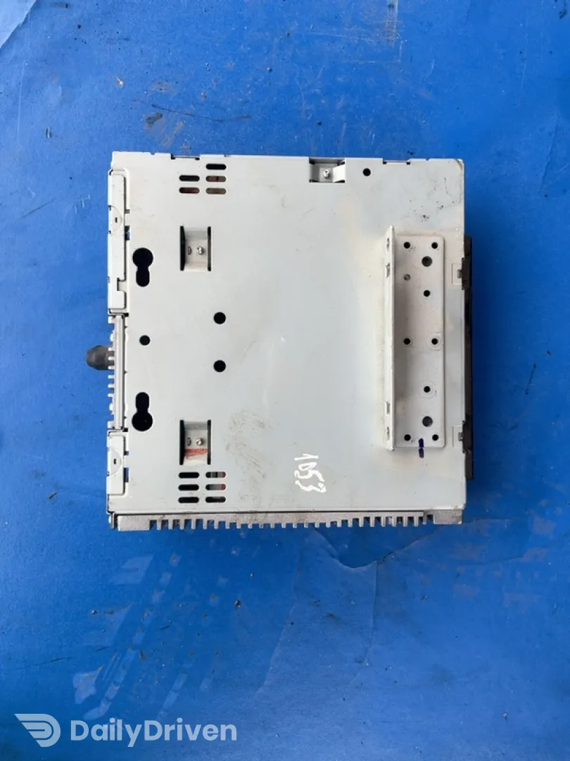CD Player - Volvo V50 1 generation [2003 - 2011] wagon 2.0 D MT (136 hp)