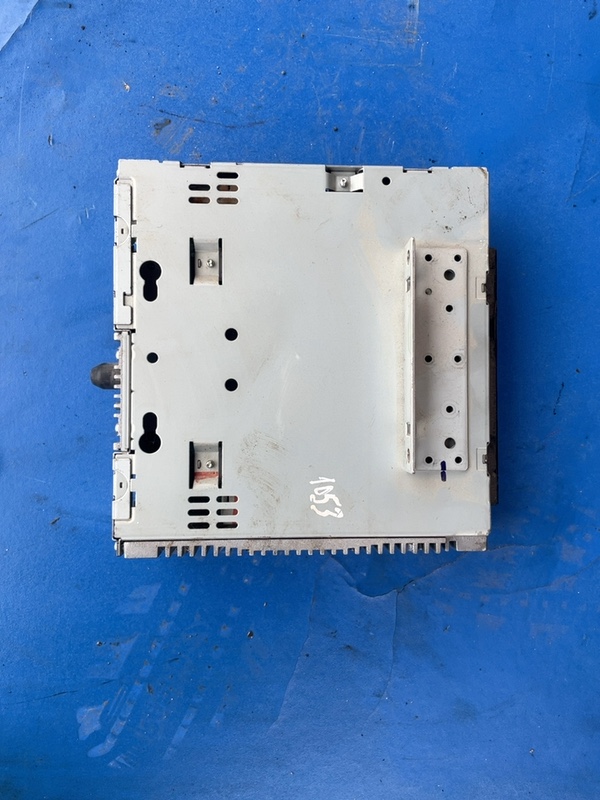 CD Player - Volvo V50 1 generation [2003 - 2011] wagon 2.0 D MT (136 hp)