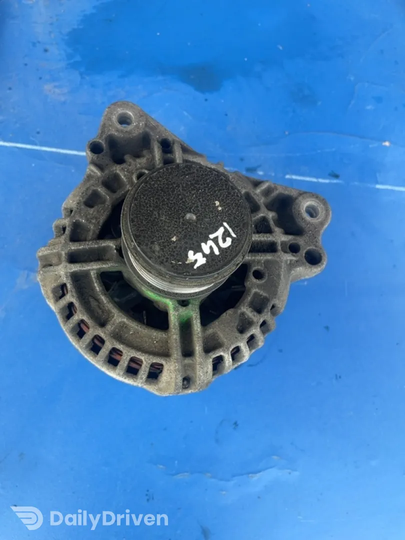 Alternator - Volkswagen Golf 5 generation [2003 - 2009] Hatchback 5-doors 1.9 TDI 5MT (105 hp)