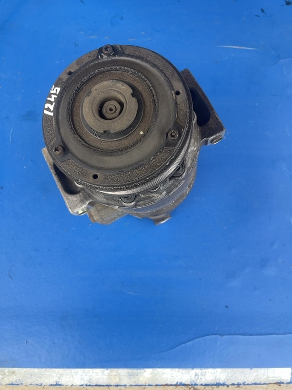 Compresor climă - Volkswagen Golf 5 generation [2003 - 2009] Hatchback 5-doors 1.9 TDI 5MT (105 hp)
