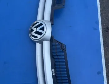 Grilă radiator - Culoare: Gri - Volkswagen Golf 5 generation [2003 - 2009] Hatchback 5-doors 1.9 TDI 5MT (105 hp)