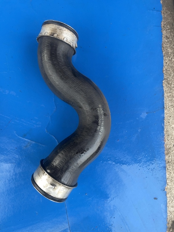 Furtun intercooler turbo - Volkswagen Golf 5 generation [2003 - 2009] Hatchback 5-doors 1.9 TDI 5MT (105 hp)