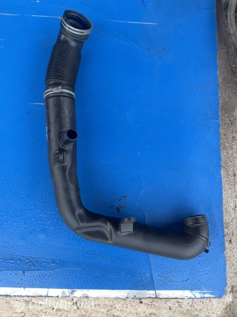 Furtun intercooler turbo - Volkswagen Golf 5 generation [2003 - 2009] Hatchback 5-doors 1.9 TDI 5MT (105 hp)