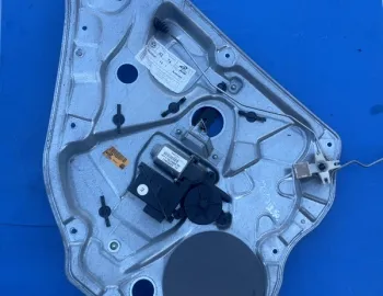 Macara geam  - Electric, Parte montare: Stânga spate - Volkswagen Polo 4 generation [2001 - 2005] Hatchback 5-doors 1.4 TDI MT (75 hp)