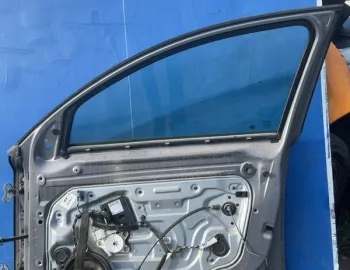 Ușă față - Culoare: Gri, Parte montare: Dreapta față - Volvo V50 1 generation [2003 - 2011] wagon 2.0 D MT (136 hp)