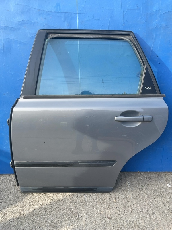 Ușă spate - Parte montare: Stânga spate, Varianta: Wagon - Volvo V50 1 generation [2003 - 2011] wagon 2.0 D MT (136 hp)