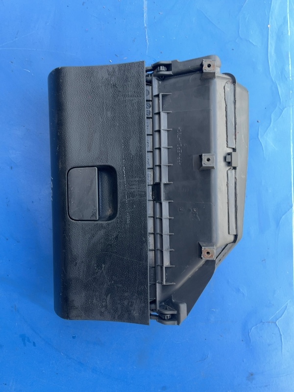 Torpedou - Volkswagen Polo 4 generation [2001 - 2005] Hatchback 5-doors 1.4 TDI MT (75 hp)
