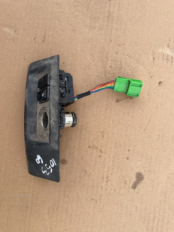 Buton  - Volvo V50 1 generation [2003 - 2011] wagon 2.0 D MT (136 hp)
